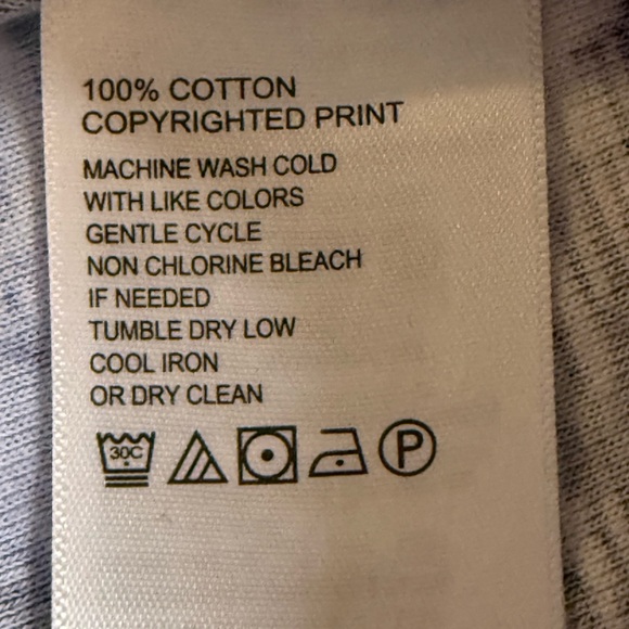 Tommy Bahama Navy and Lavender Floral Scoop Neck Long Sleeve Top 100% Cotton - Picture 5 of 5